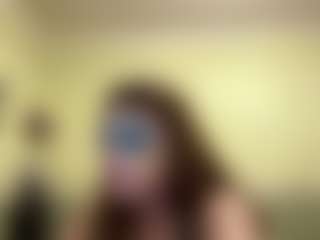 Live cam show with Sanda - Spy Granny on Camsoda