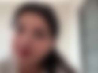 Izzabel's Live Sex Cam Show
