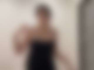 Live cam show with Izzabel - New Shaved Pussy on Hubzter Live