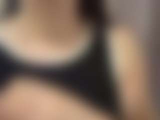 Izzabel's Live Sex Cam Show