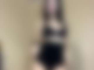 Live cam show with TeganRayford - New Brown Eyes on CamwithHer