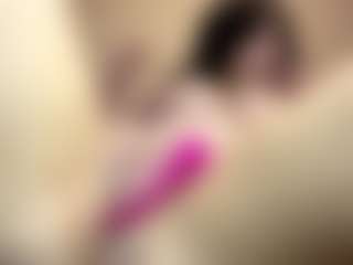 Live cam show with TeganRayford - Skinny on UwU Esports