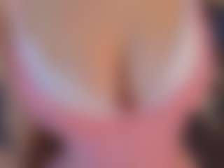 Live cam show with Ancientpeek - Green Eyes on sexylivex.com