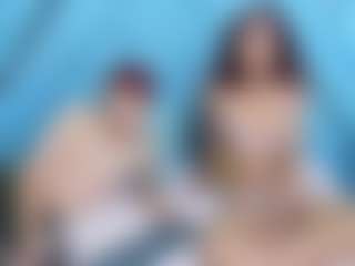 AresAndLexxy's Live Sex Cam Show
