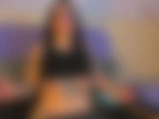 Live cam show with AriaAura - HD on madthumbs