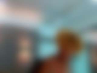 Live cam show with AshleysofiaTheninson - Muscular on livesuperchat.net