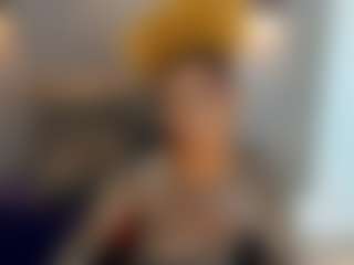 Live cam show with AshleysofiaTheninson - Big Balls on madthumbs