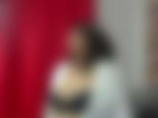 Live cam show with MadonnaGrate - New Brown Eyes on liverealitysex.com