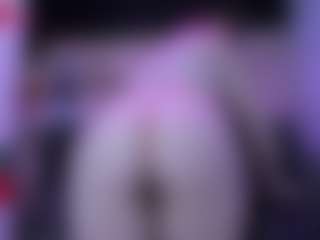 Mia's Live Sex Cam Show