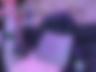 Live cam show with Mia - Blonde Hair Petite on Dare Cams