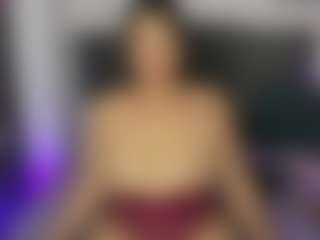 roxanne4u's Live Sex Cam Show