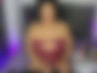 roxanne4u's Live Sex Cam Show
