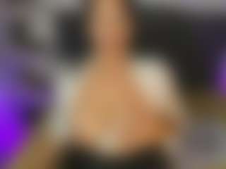 roxanne4u's Live Sex Cam Show