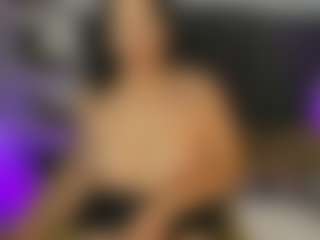 roxanne4u's Live Sex Cam Show