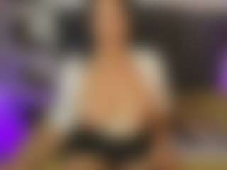 Live cam show with roxanne4u - Hairy Pussy on PervPlay.com