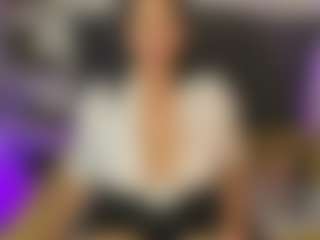 Live cam show with roxanne4u - Hairy Pussy on luckytryst.com