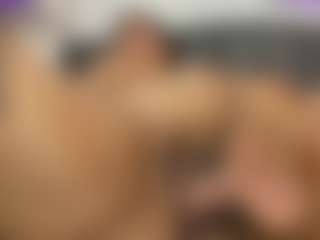 Live cam show with roxanne4u - Tittyfuck on Camsoda