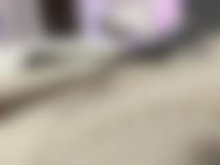 roxanne4u's Live Sex Cam Show