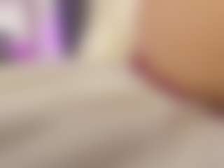 Live cam show with roxanne4u - Hairy Pussy on Camsoda