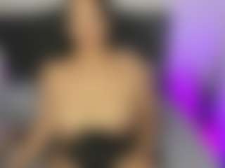 roxanne4u's Live Sex Cam Show