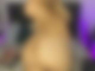 Live cam show with roxanne4u - Tittyfuck on sexylive.show