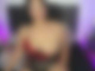 roxanne4u's Live Sex Cam Show