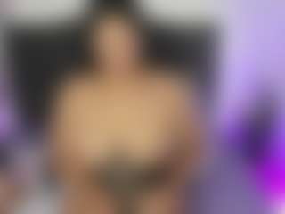 Live cam show with roxanne4u - Big Tits Brown Hair on sexylive.show