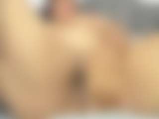 Live cam show with roxanne4u - Public Brown Hair on testsause.com