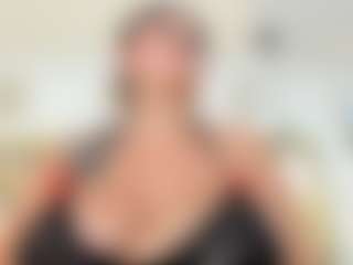 Live cam show with tania-brown01 - Green Eyes on Fling VIP Chat