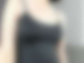 Live cam show with AnnetteUnck - Athletic on Camming Site