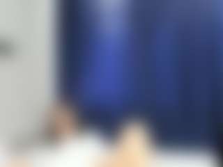 Live cam show with AnnetteUnck - Brown Hair on livesuperchat.net