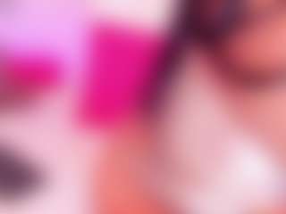 AteneaaRoldanc's Live Sex Cam Show