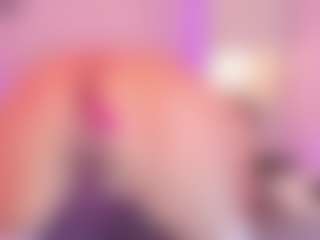 Live cam show with AteneaaRoldanc - Skinny on Camsoda