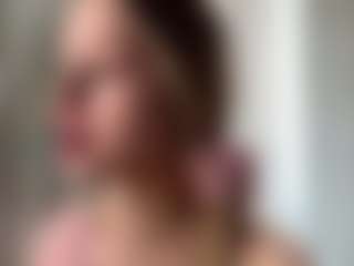 DomitilaMcdavid's Live Sex Cam Show