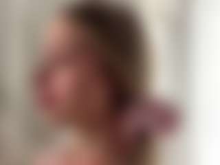 Live cam show with DomitilaMcdavid - Fingering Young Adult on AdultVida.com