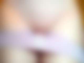 Live cam show with FelicitasZuberbuhler - BBW on StripNow