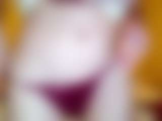 Live cam show with FelicitasZuberbuhler - College Teen (18+) on CamClone