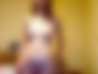 Live cam show with FelicitasZuberbuhler - Normal on AdultVida.com