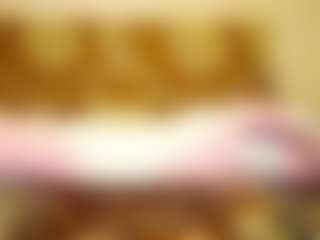 Live cam show with FelicitasZuberbuhler - Gagging on Camsoda