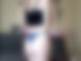 Live cam show with FelicitasZuberbuhler - Bedroom Red Hair on liverealitysex.com