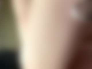 Live cam show with FelicitasZuberbuhler - Solo on friskycurves.com