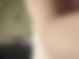 Live cam show with FelicitasZuberbuhler - Skinny on Camsoda