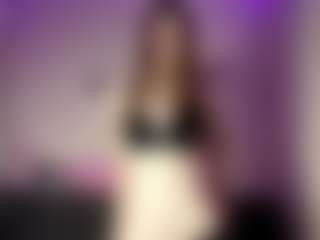 Live cam show with FelicitasZuberbuhler - Bedroom on Camsoda