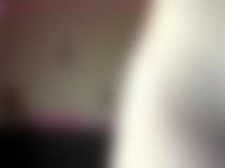 Live cam show with FelicitasZuberbuhler - Skinny on sexytreat.net