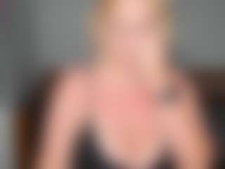 Live cam show with GreenEyesN - Flirt MILF on intimatelivegirls.com