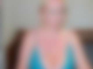 GreenEyesN's Live Sex Cam Show