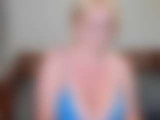 GreenEyesN's Live Sex Cam Show
