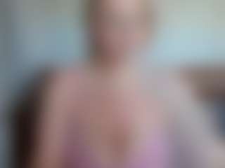 GreenEyesN's Live Sex Cam Show
