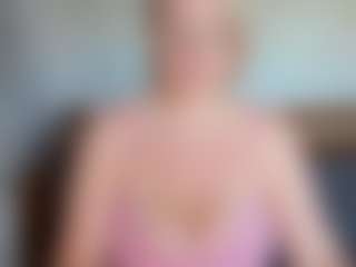 GreenEyesN's Live Sex Cam Show