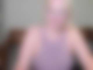 GreenEyesN's Live Sex Cam Show